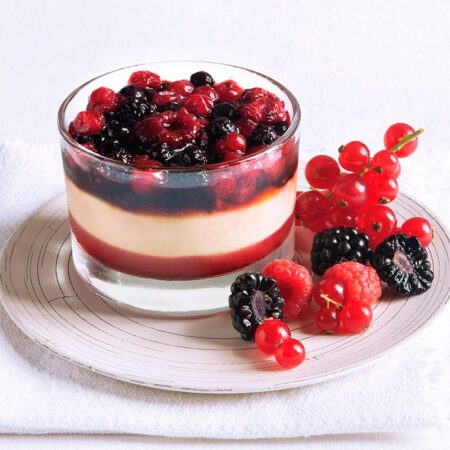Coppa crème Brulèe Und Beeren